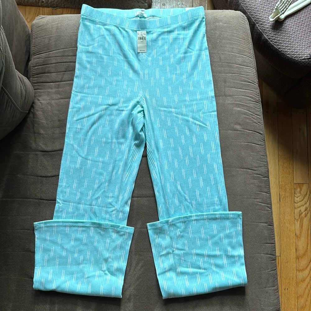 NWT Aerie crop bootleg patterned leggings 🥰